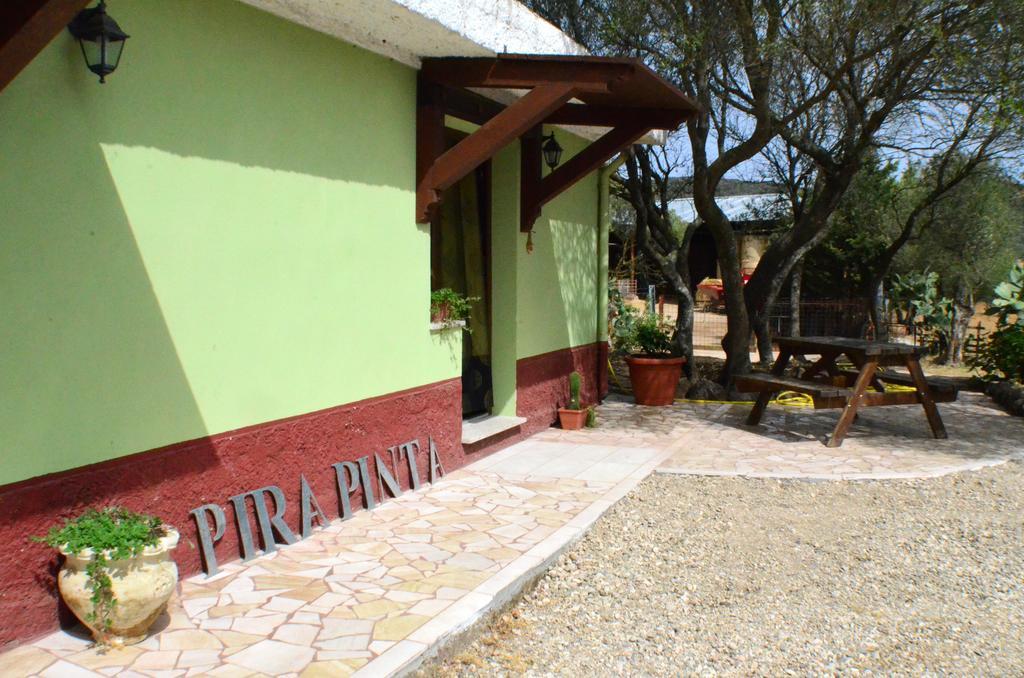 ドルガーリ Agriturismo Pira Pinta Bed & Breakfast 部屋 写真